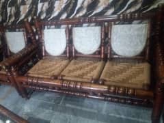 urgent sale my 5 sites sofa set