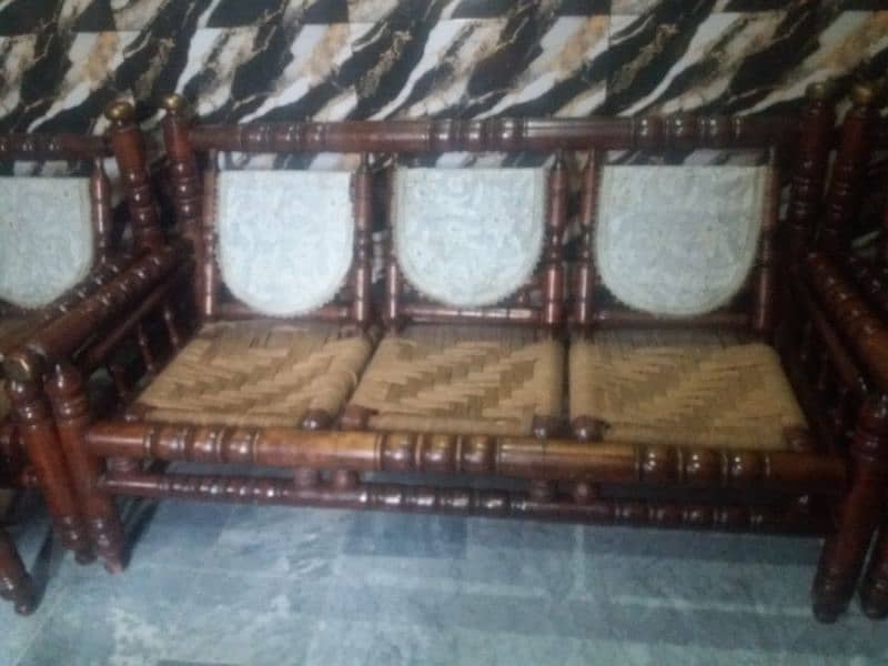 urgent sale my 5 sites sofa set 3