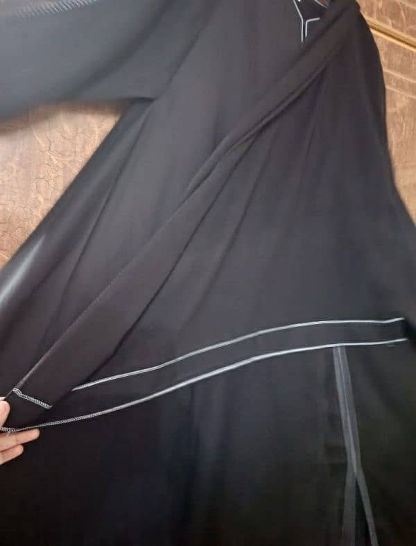 Saudi Arabian abaya 2