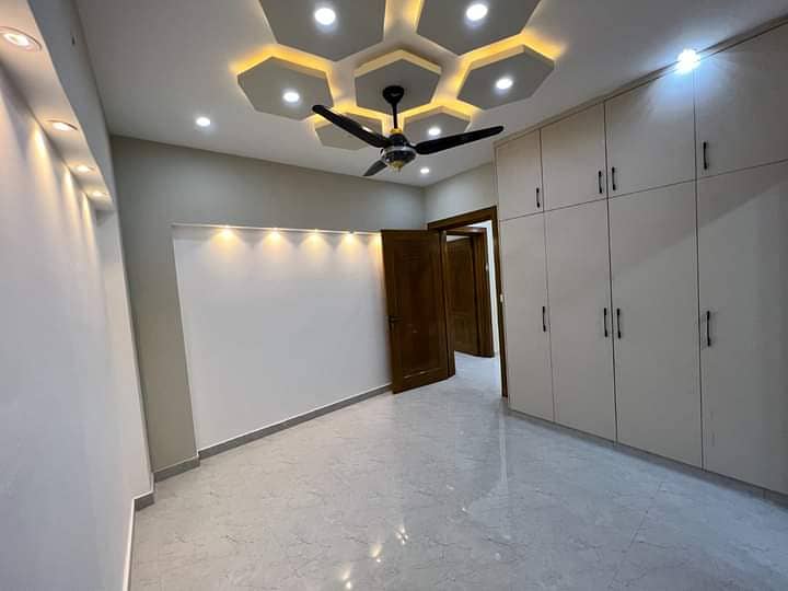 7 Marla Luxury Designer House For Rent 1