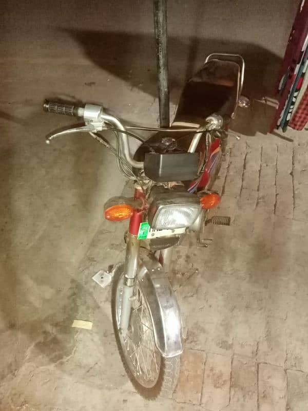 Honda CD 70 2008 model. . . . . . . , 1