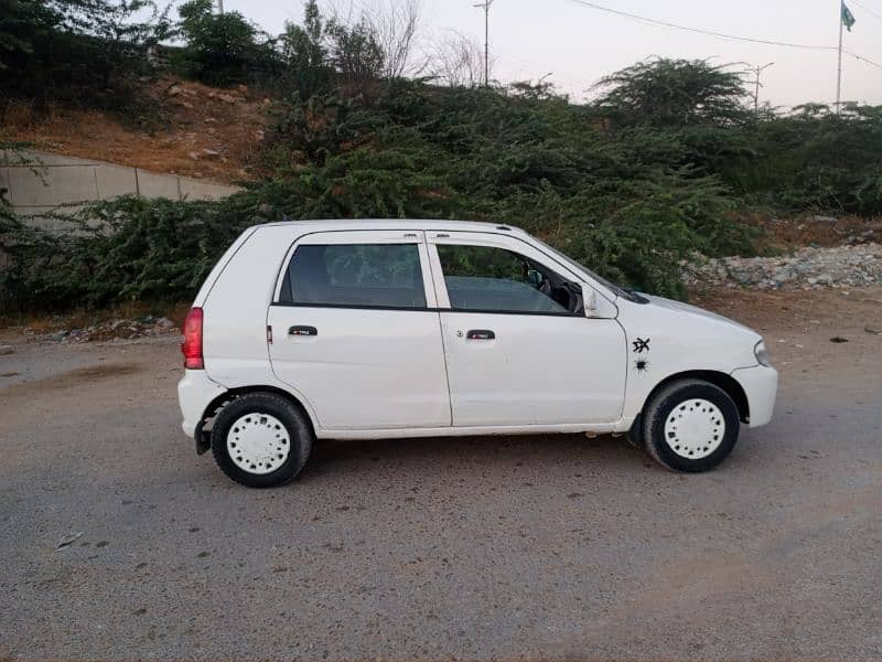 Suzuki Alto 2011 3