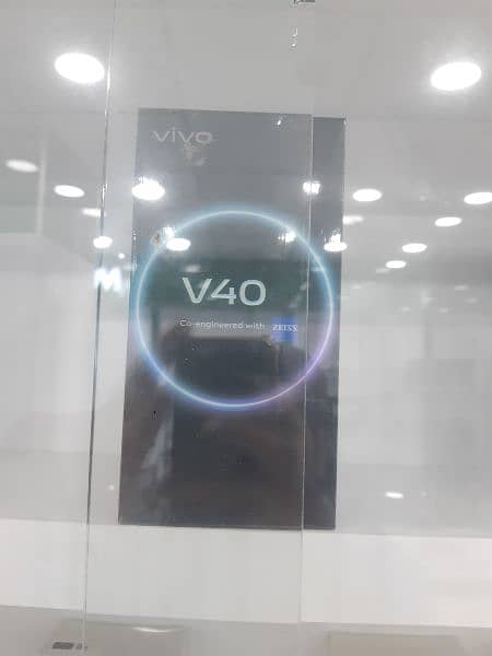 vivo v40 12/256 0