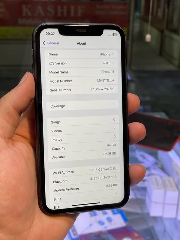 iPhone 11 64gb memory 10/10 condition jv sim 4