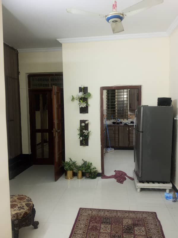 Furnish room available in G10/1 for single male or female 2