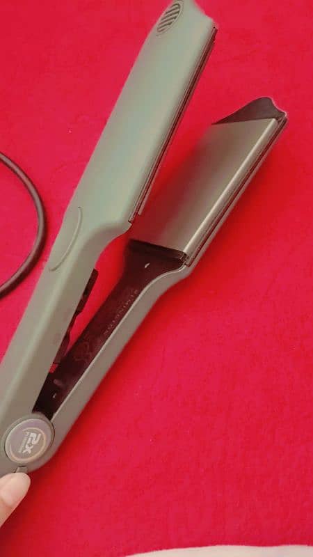 Hair Straightener 2