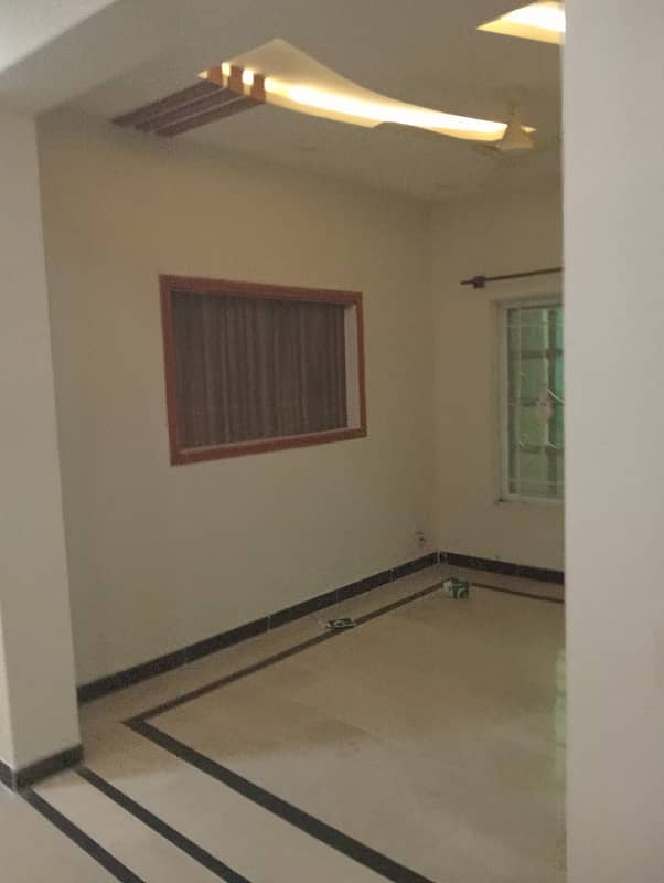 7marla 4beds neat and clean house for rent in G 13 4 islamabad 5