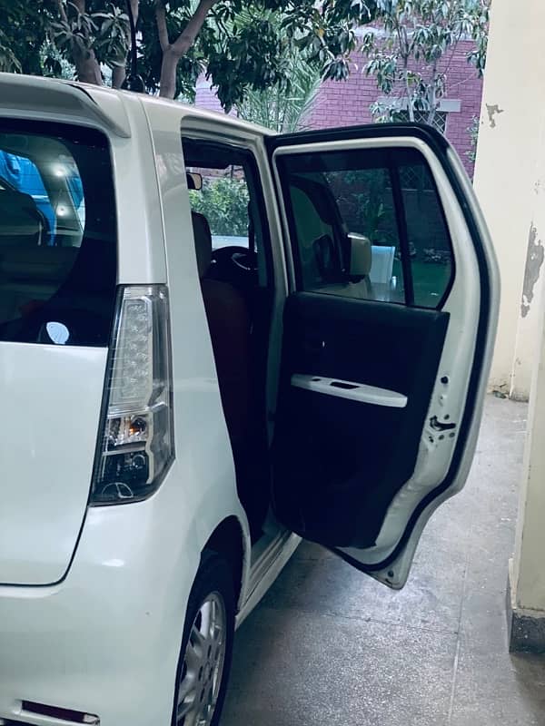 Suzuki Wagon R Stingray 2016 12