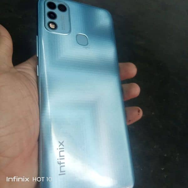 Infinix hot 11 play 6000 mah batry 0