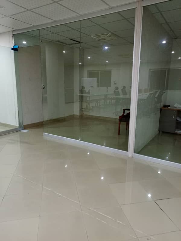 office hall for rent in johar town main road opposite emporium shopping mall 6