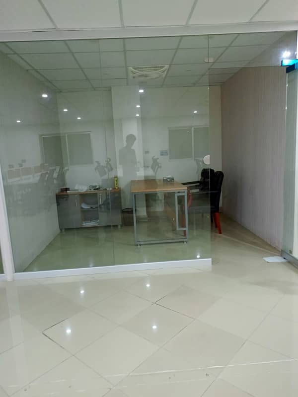 office hall for rent in johar town main road opposite emporium shopping mall 7