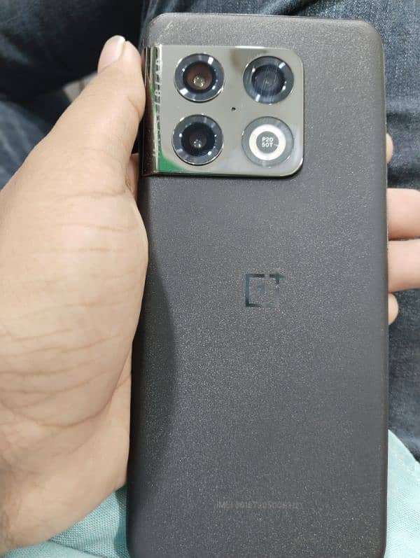 OnePlus 10 Pro 5G 1