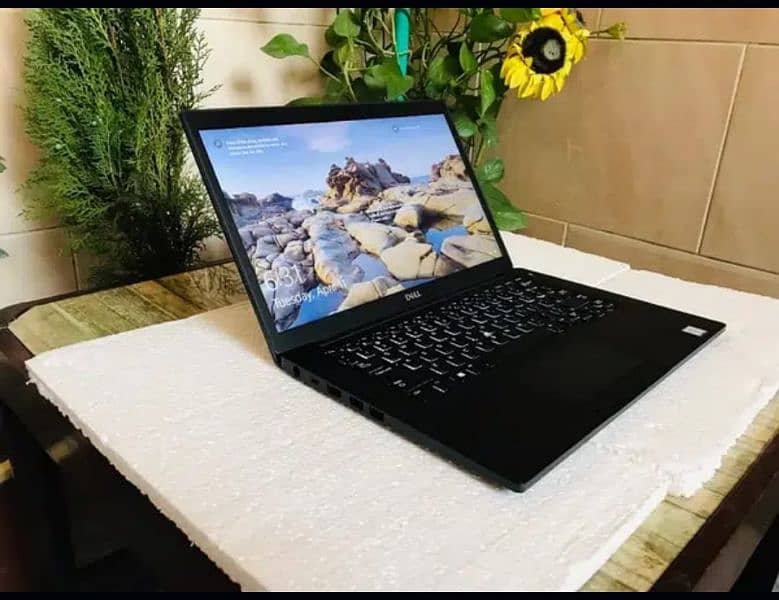 Dell Latitude 7490 i7 8th gen 12gb/256gb 1