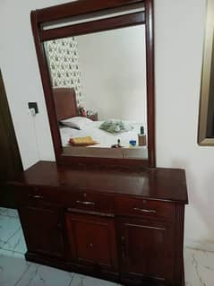 urgent sale dressing table 03321307117