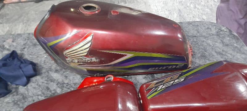 125 fuel tank geniun he 1