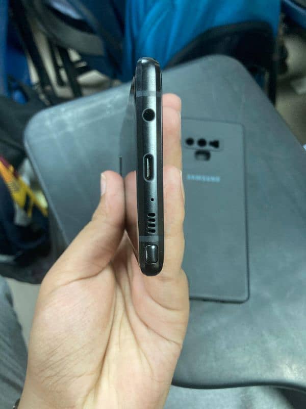 SAMSUNG NOTE 9 EXCHANGEABLE 7