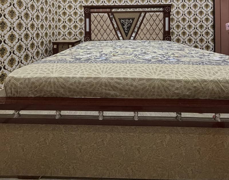 Wooden bed 2