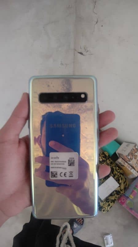 samsung s10 5g with box 2