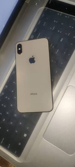 iphone Xsmax/ CONDITION 10/10 /64gb /non pta / water pack/