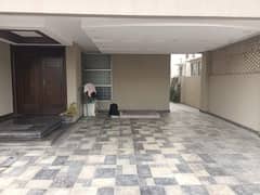 1 kanal renovated well maintained house for sale in dha phase 4 0