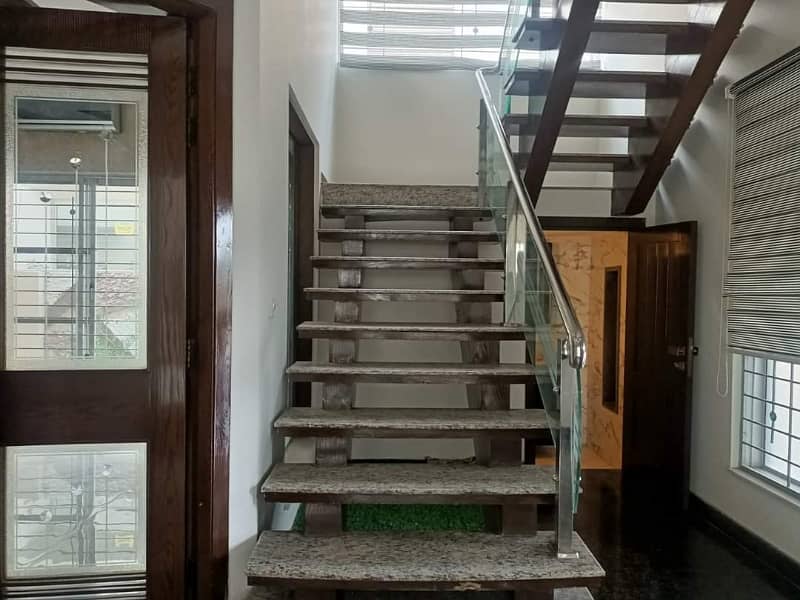 1 kanal renovated well maintained house for sale in dha phase 4 5