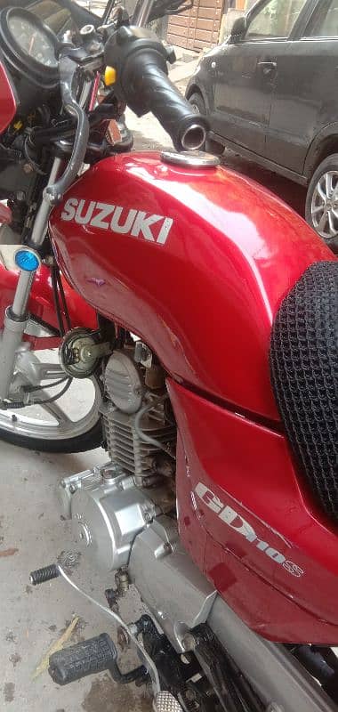 Suzuki GS 150 12