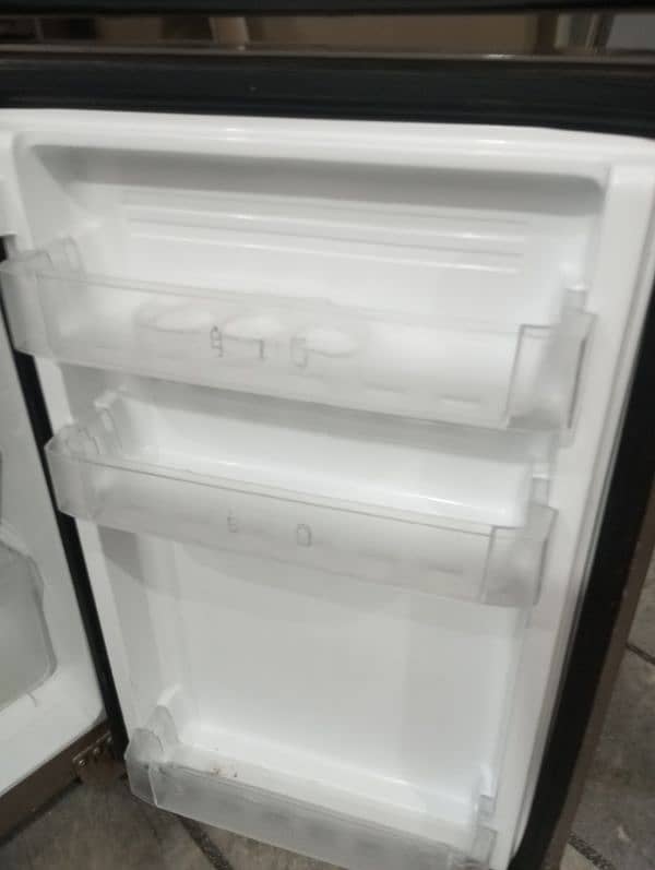 pel Small Fridge 3