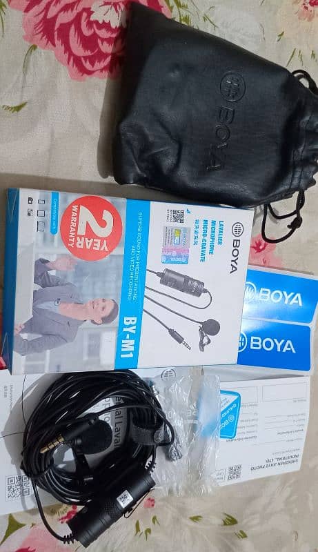 BOYA M1 MICROPHONE  100 PERCENT ORIGINAL WITH TRIPOD PHONE HOLDER 2