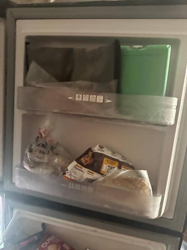 dawlance fridge 4