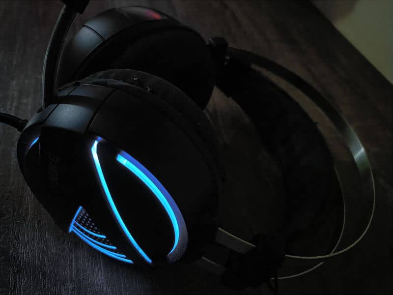 Gaming Headset [RGB + Mic] 4