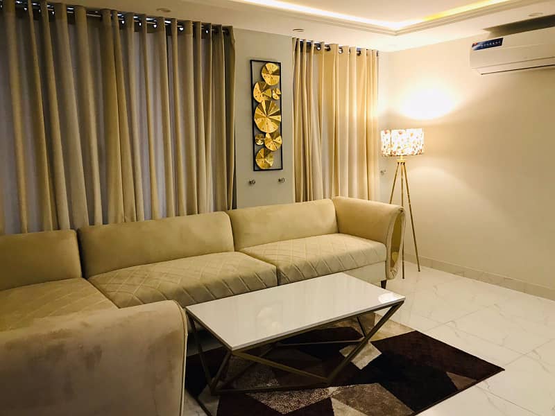 A Beautiful 1 Bed Room Luxury Apartments For Rent On Daily & Monthly Bases Bahria Town Lahore(1&2 Bed Room) 2