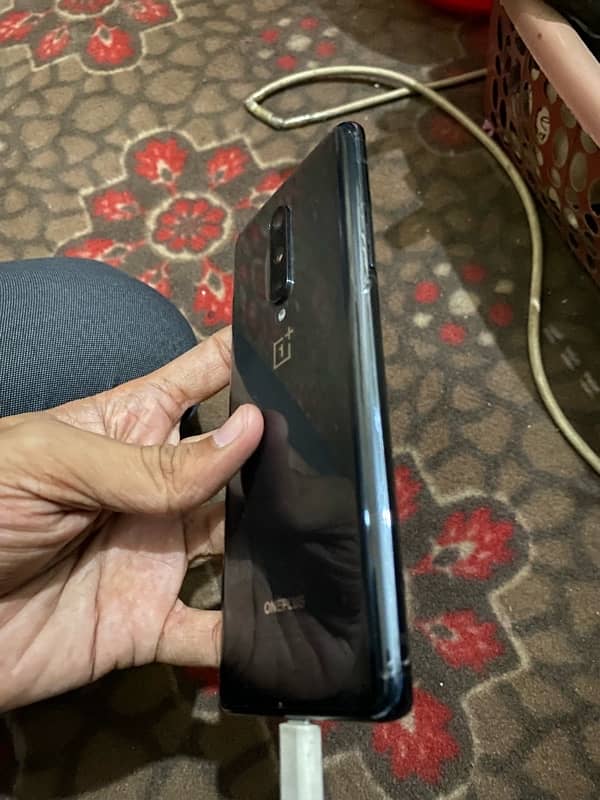 OnePlus 8 urgent sale 4