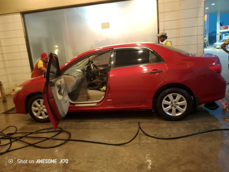 Toyota Corolla GLI 2010 Red colour 2