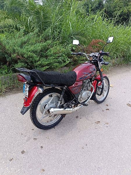 suzuki gs 150se 2023 9