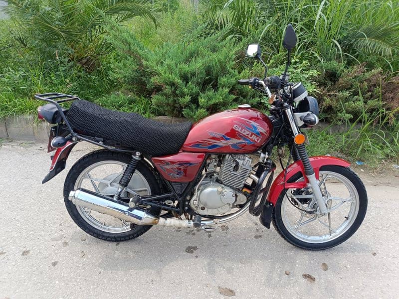 suzuki gs 150se 2023 11