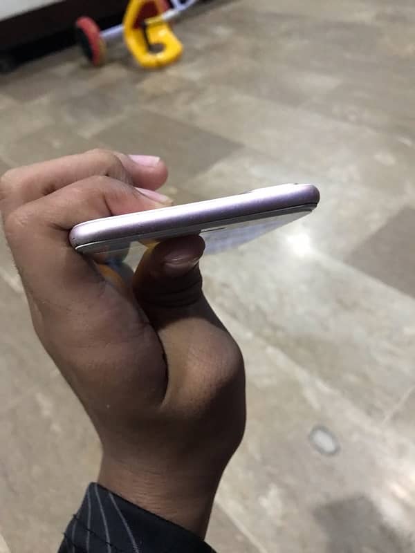 iphon 7 plus PTA 5