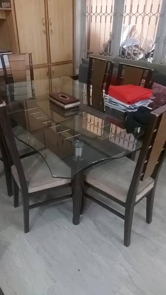 6 Chairs with Large Dining Table 1