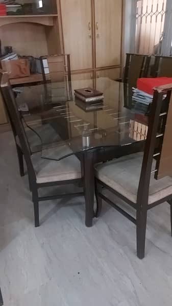 6 Chairs with Large Dining Table 4