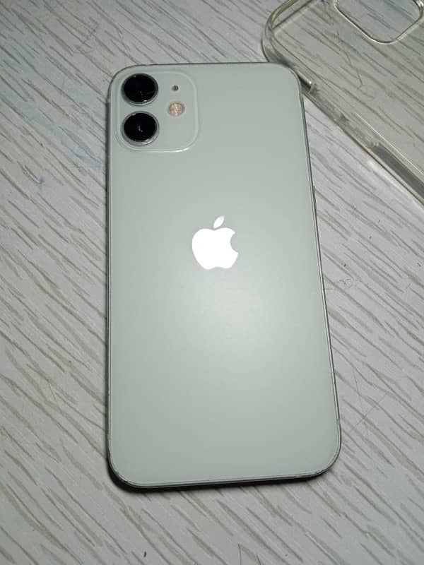 iPhone 12 mini (128 GB) 0