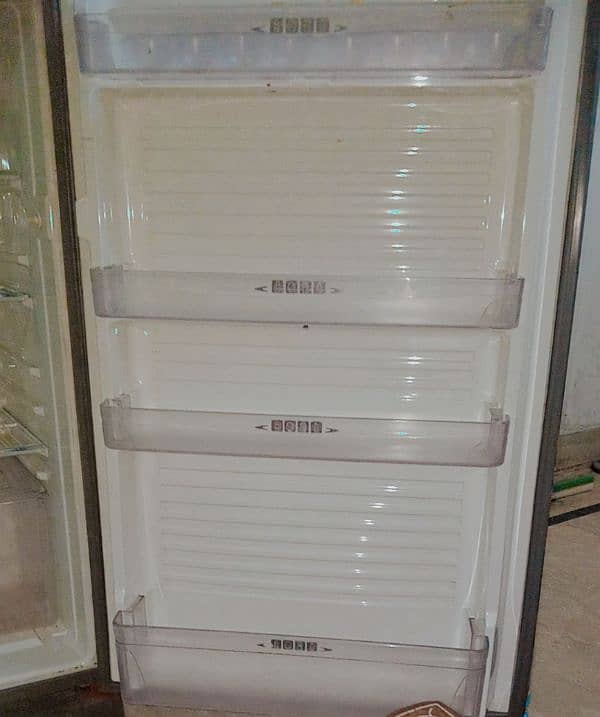 Dawlance Full size energy saver refrigerator 5