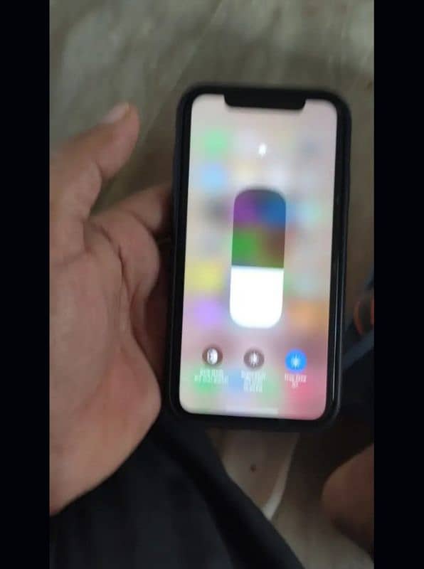 I phone 11 factory unlock full 10/10 condition face id Truton all ok. 2