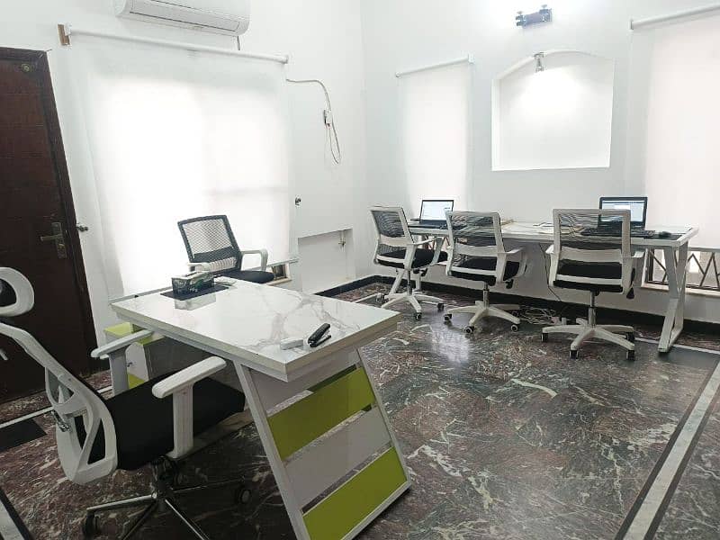 Coworking Space Available in G/13 for 10000 Only 2