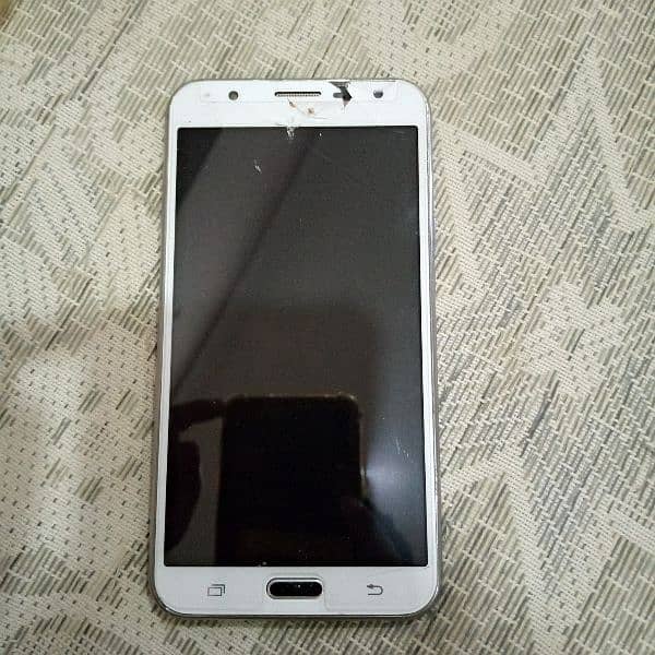 Samsung galaxy j7 16 GB 6