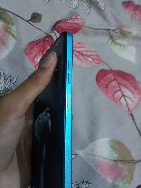 Tecno spark 10c 3