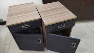 Tables / Side tables / wooden side table