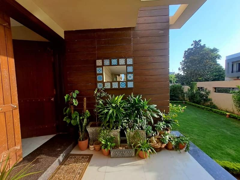 1 kanal beautiful design house for sale in dha phase 4 3