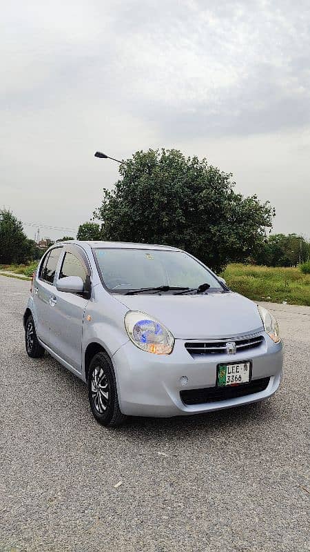 Toyota Passo 2014/18. Hana plus 1