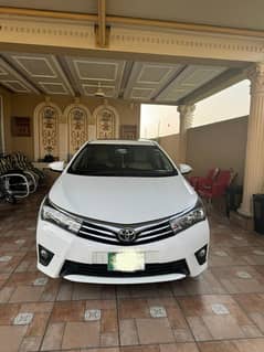 Toyota Corolla Altis Grande CVT-i 1.8 2015