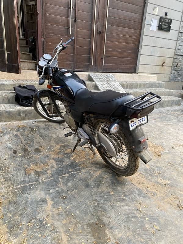 Gs 150 2015 model. 2016 registered 1