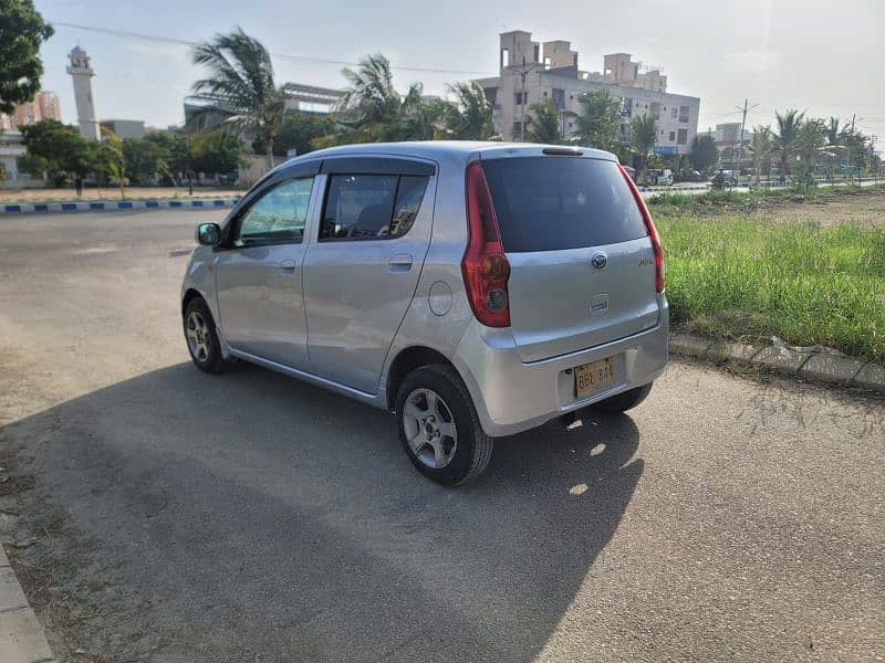 Daihatsu Mira 2010 1